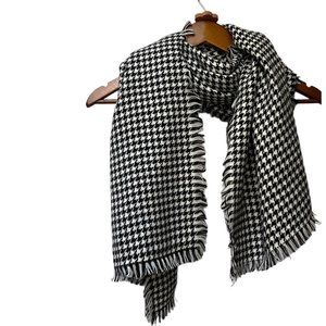 Merona Houndstooth Scarf Black White Mid-Weight Fringe Rectangle Pashmina Soft